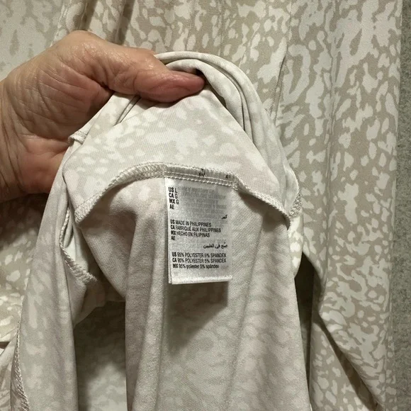 JM Collection Cream Textured V-Neck Blouse - Picture 5 of 5